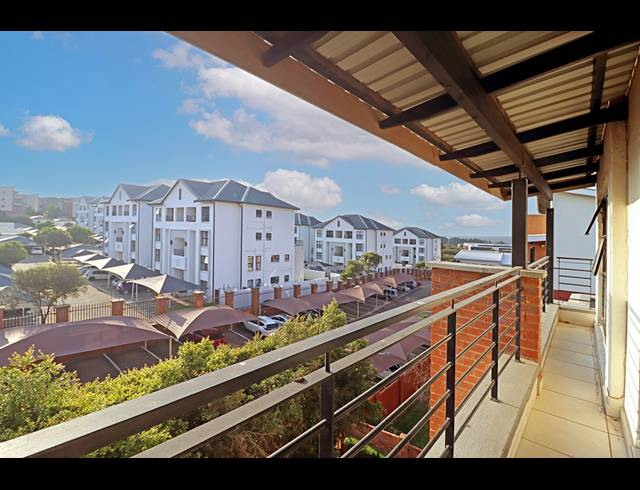 1 BEDROOM APARTMENT FOR SALE IN GREENSTONE HILL